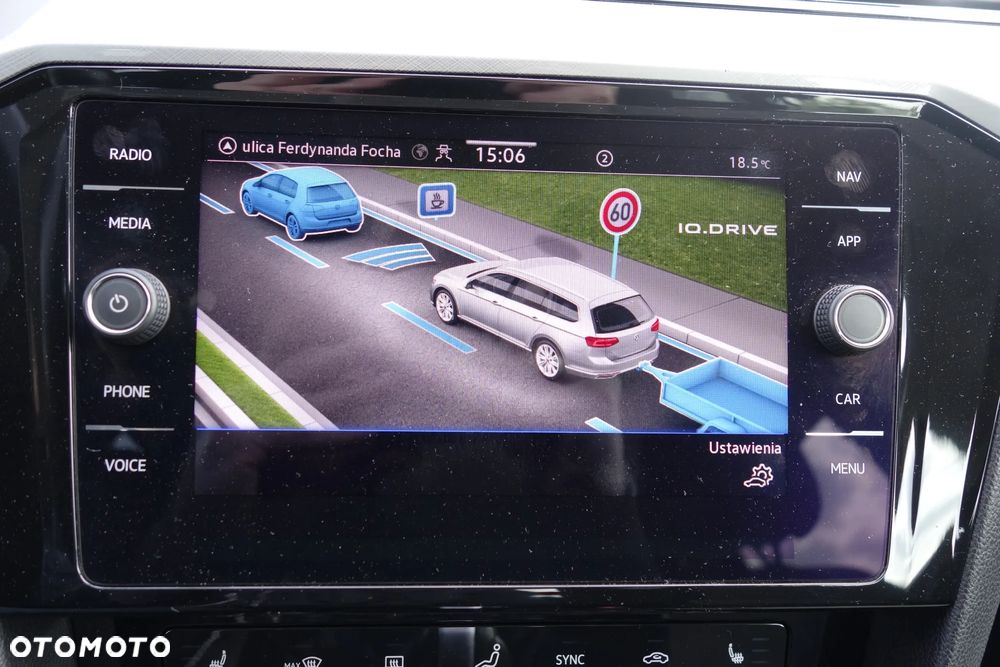 Volkswagen Passat 2.0 TDI EVO Business DSG - 26