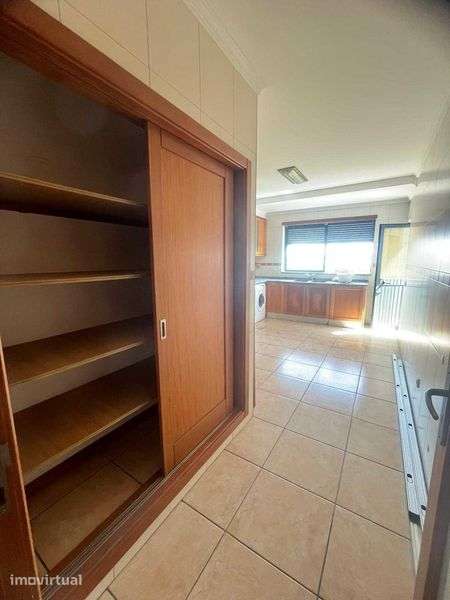 Arrendamento de Apartamento tipo T2 - Grande imagem: 3/12