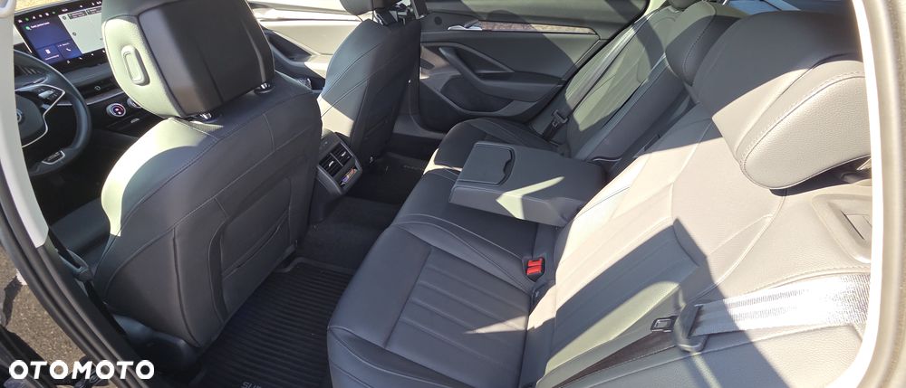 Skoda Superb 2.0 TDI SCR 4x4 L&K DSG - 10