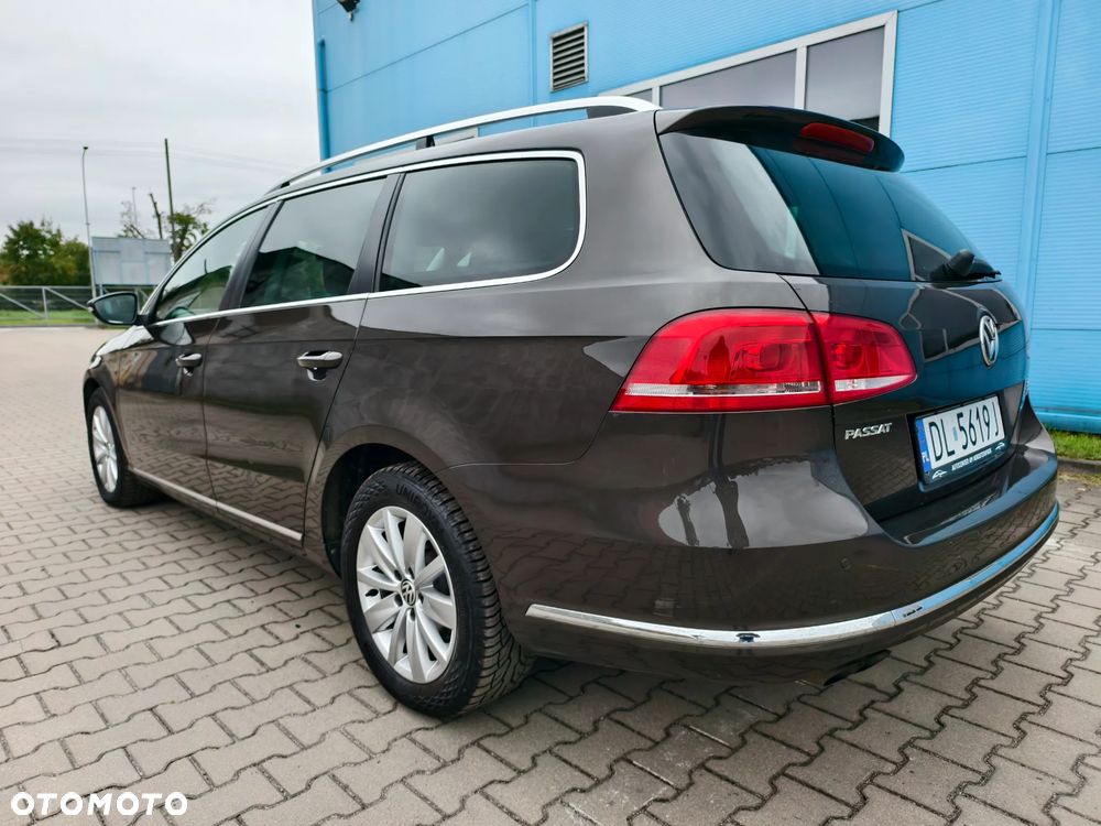 Volkswagen Passat 2.0 TDI BlueMotion Technology Comfortline - 4