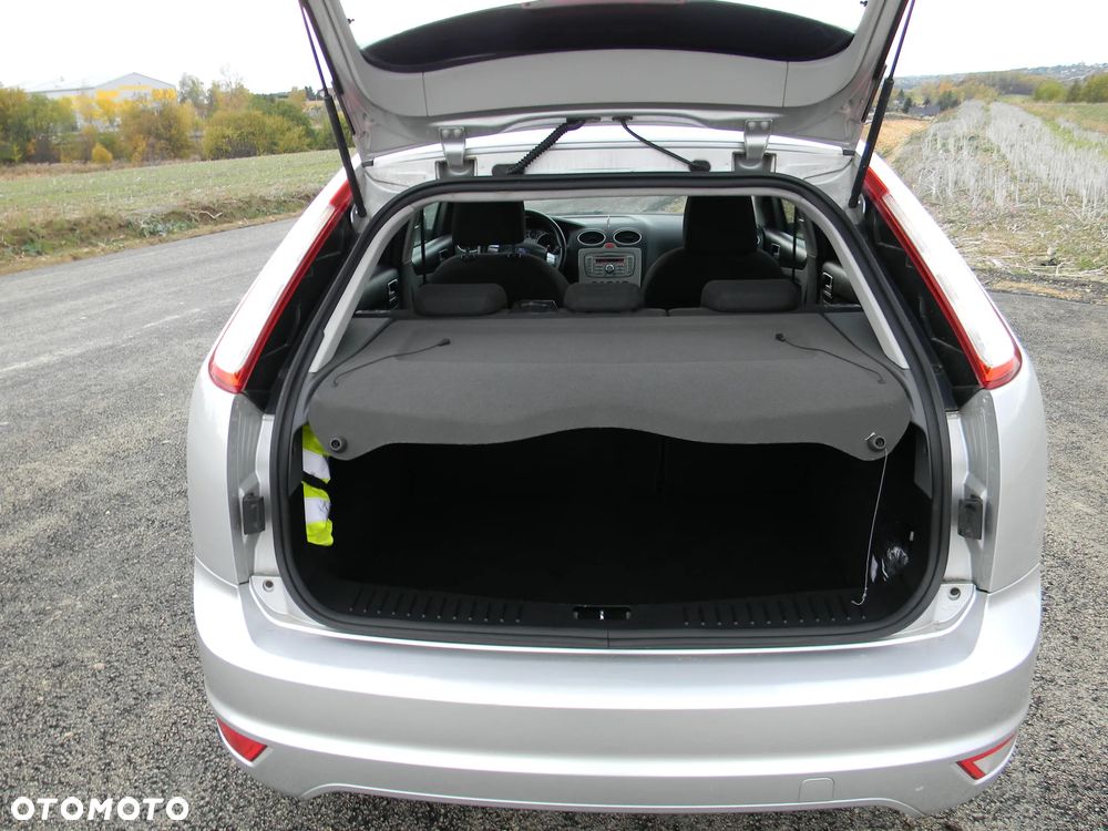 Ford Focus - 21