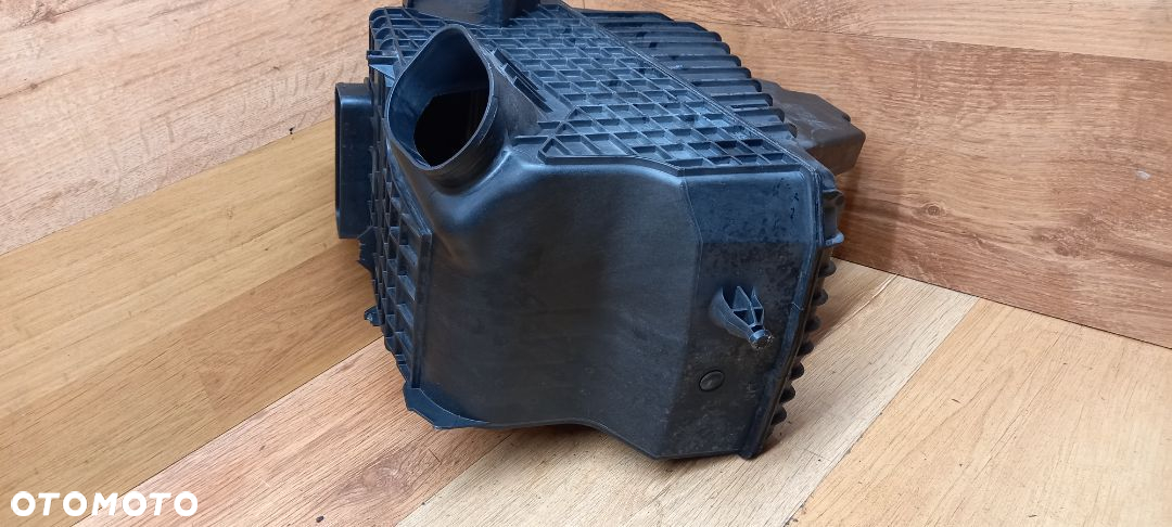 obudowa filtra powietrza renault megane IV rs - 4