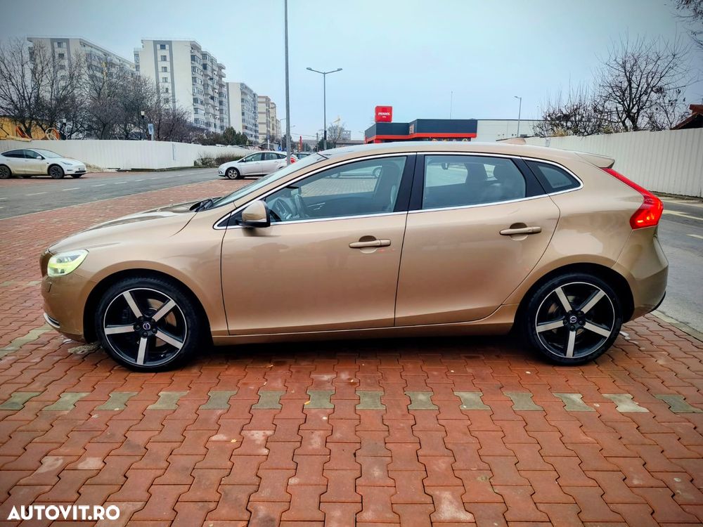 Volvo V40 D3 Aut. Inscription - 3