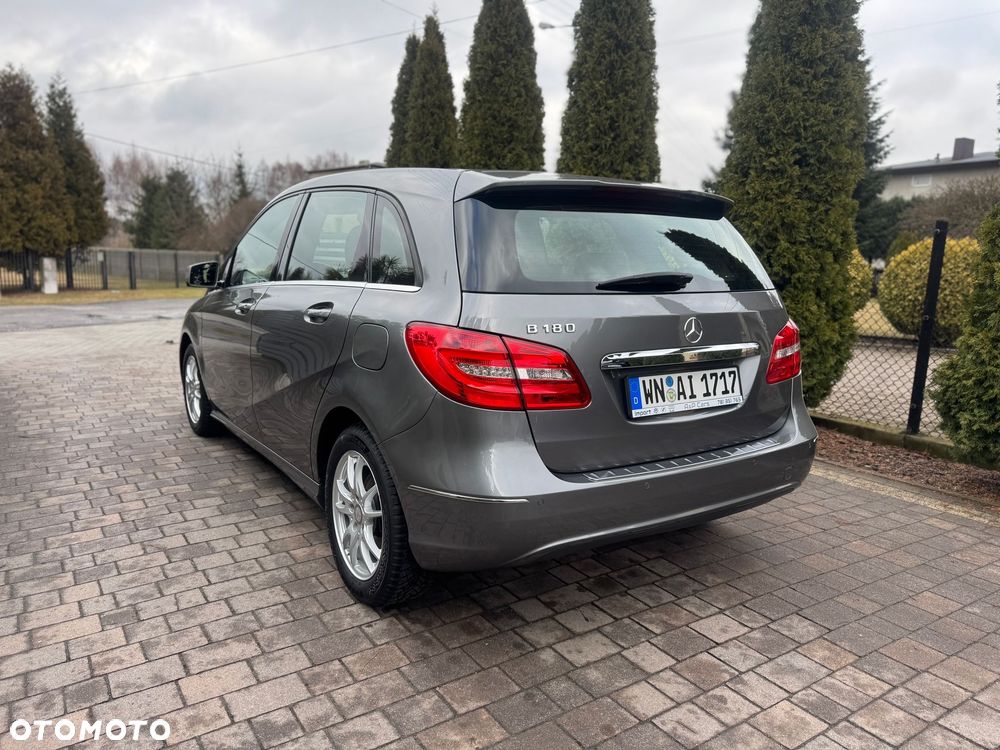 Mercedes-Benz Klasa B 180 BlueEFFICIENCY Edition Style - 4