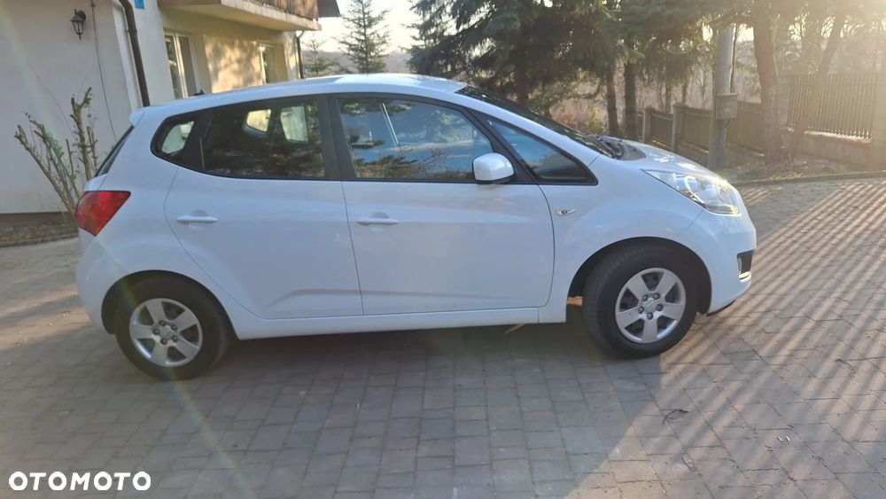 Kia Venga 1.4 CVVT Attract - 3