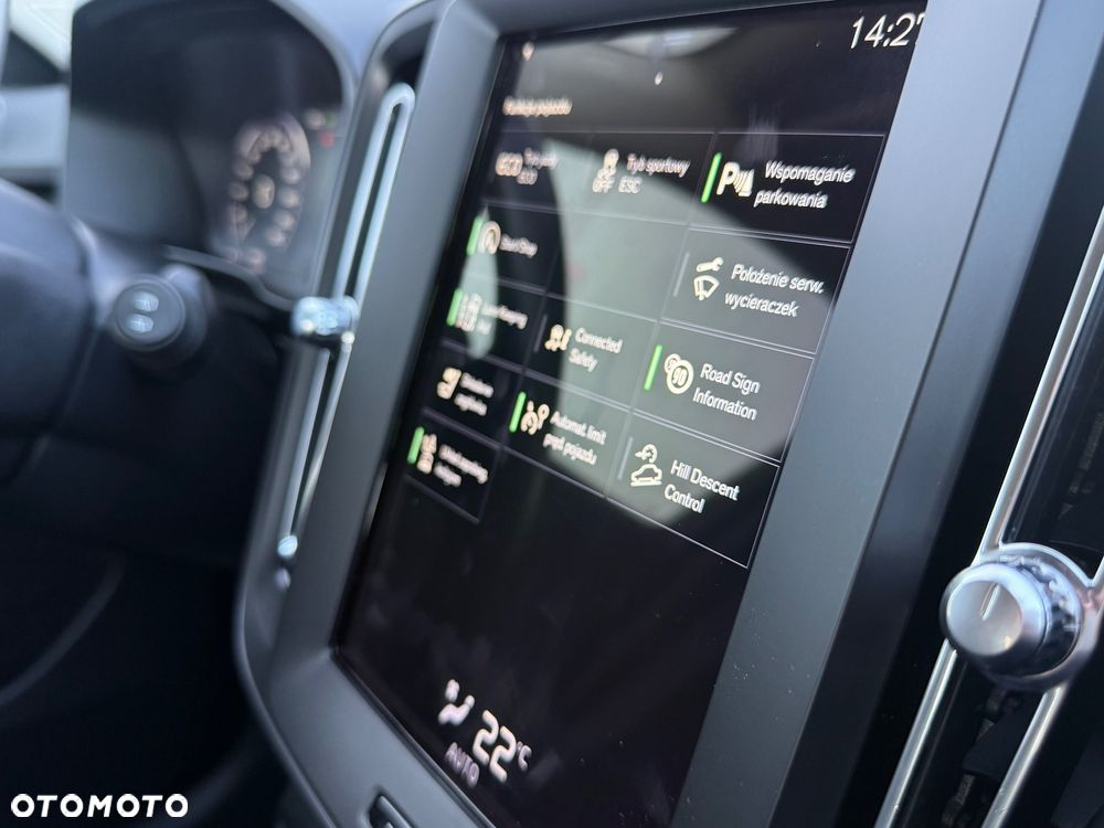 Volvo XC 40 T2 Momentum Core - 27