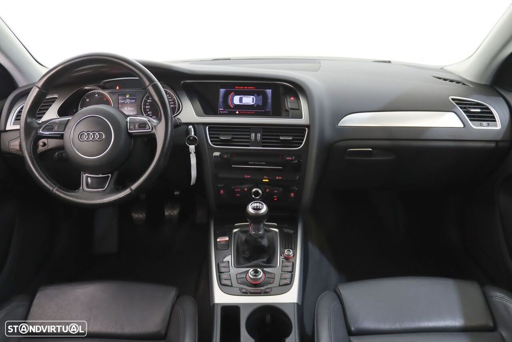 Audi A4 Avant 2.0 TDI Business Line Advance - 6