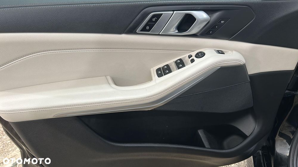 BMW X5 xDrive25d - 14