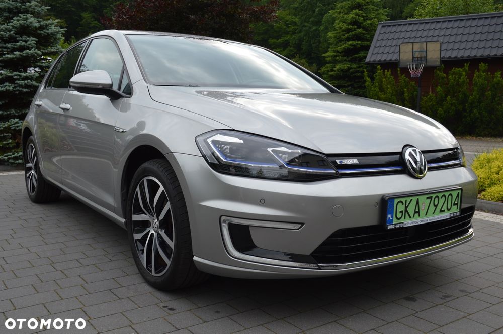 Volkswagen Golf - 12