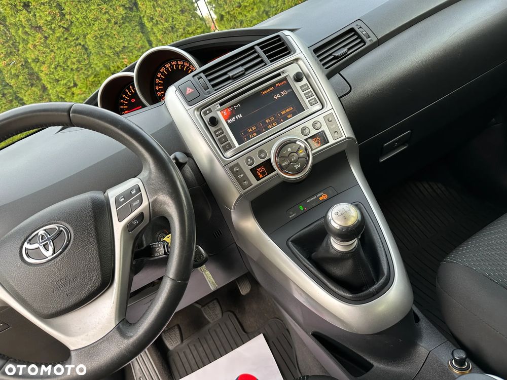 Toyota Verso - 23