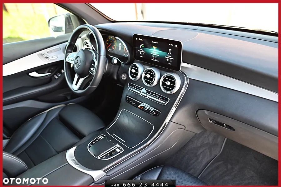 Mercedes-Benz GLC 300 4Matic 9G-TRONIC Exclusive - 16