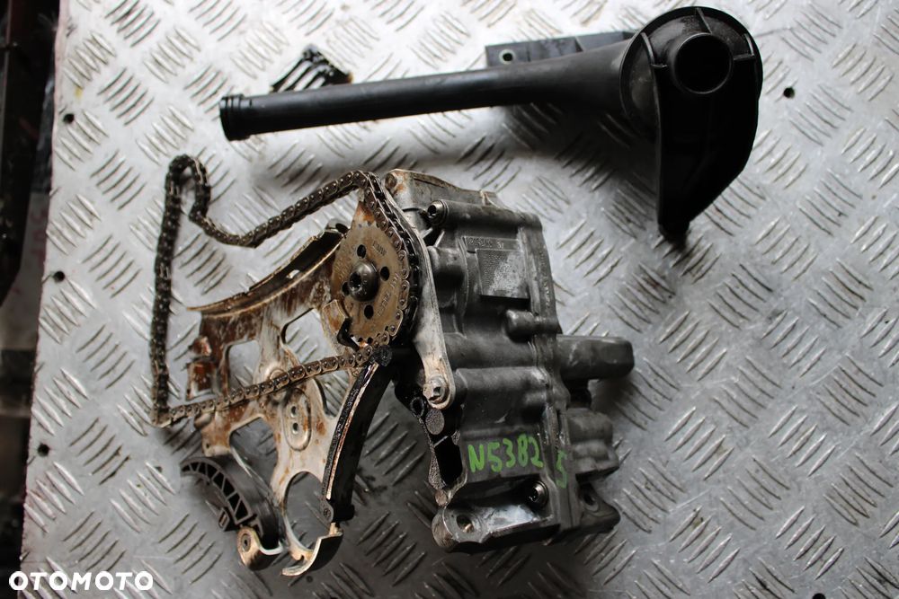 Pompa oleju bmw n53b25