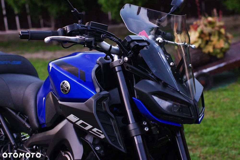Yamaha MT - 6