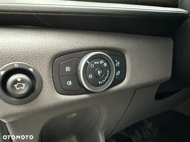 Ford Transit - 11