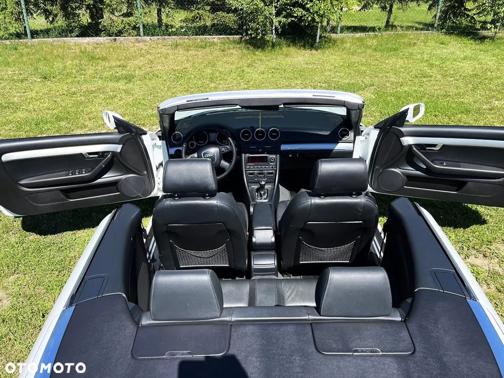 Audi A4 Cabrio - 9