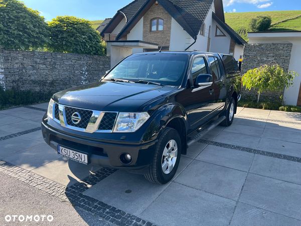 Nissan Navara 2.5 D R-Black