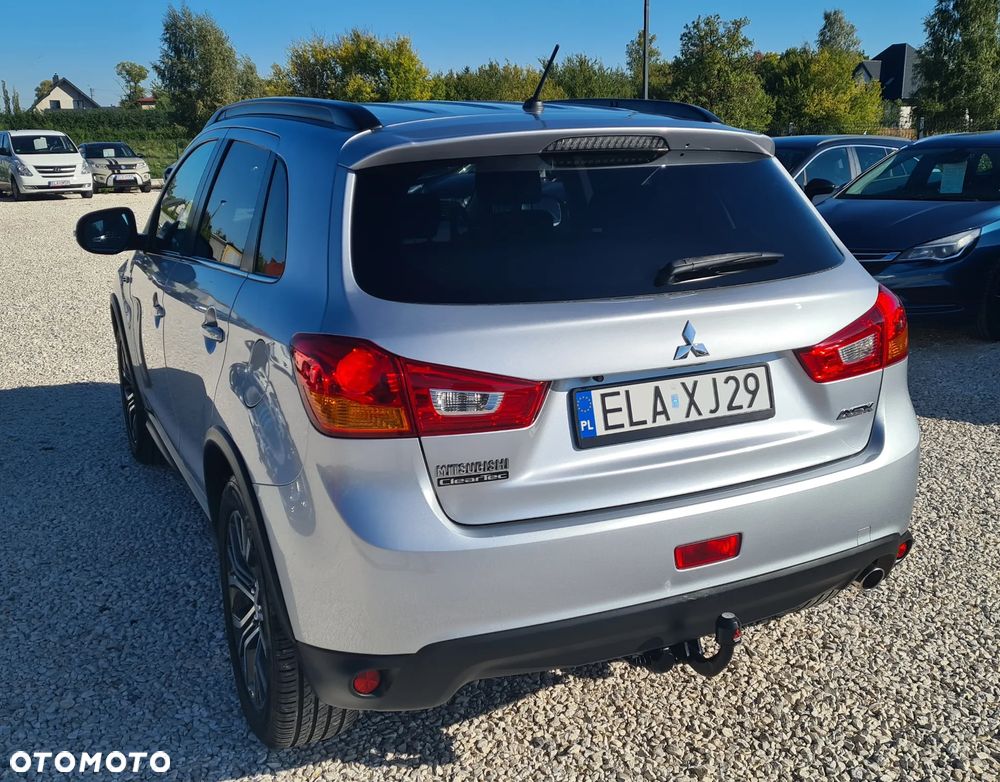 Mitsubishi ASX - 10