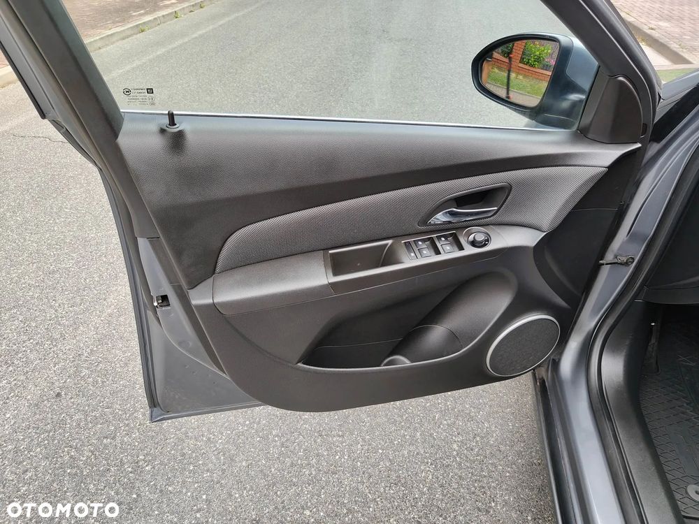 Chevrolet Cruze 2.0 LTZ - 34