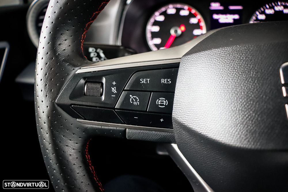 SEAT Arona 1.0 TSI FR - 25