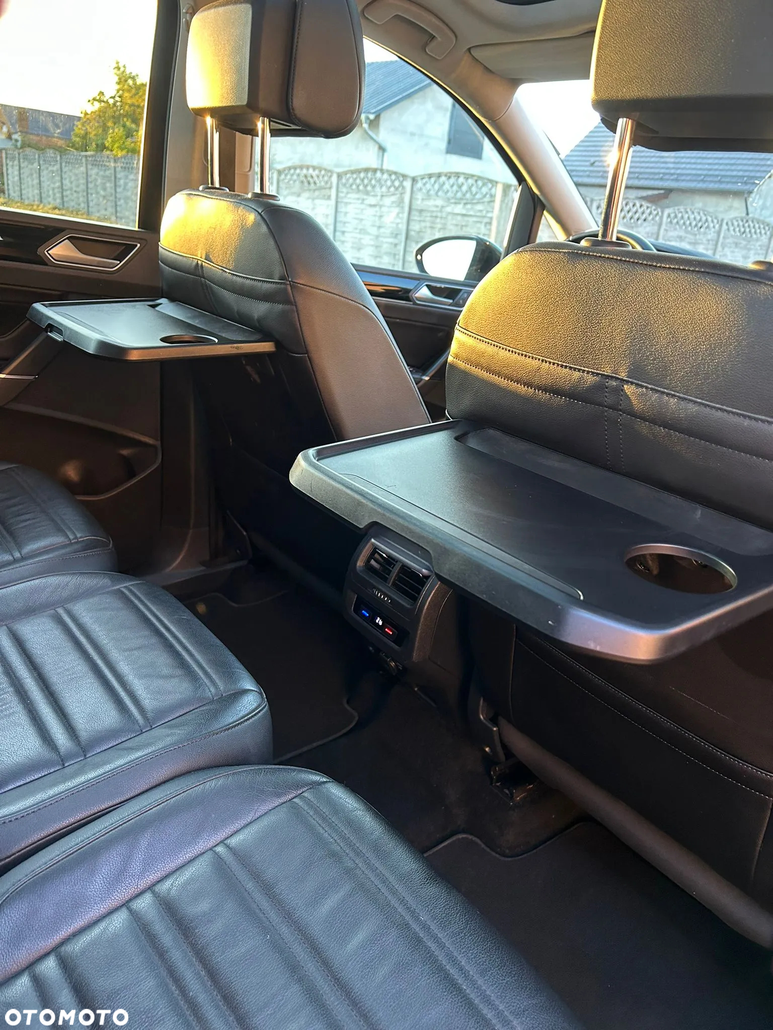 Volkswagen Touran 2.0 TDI BMT Highline DSG - 27