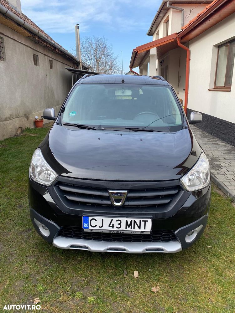 Dacia Lodgy TCe 115 Stepway - 1