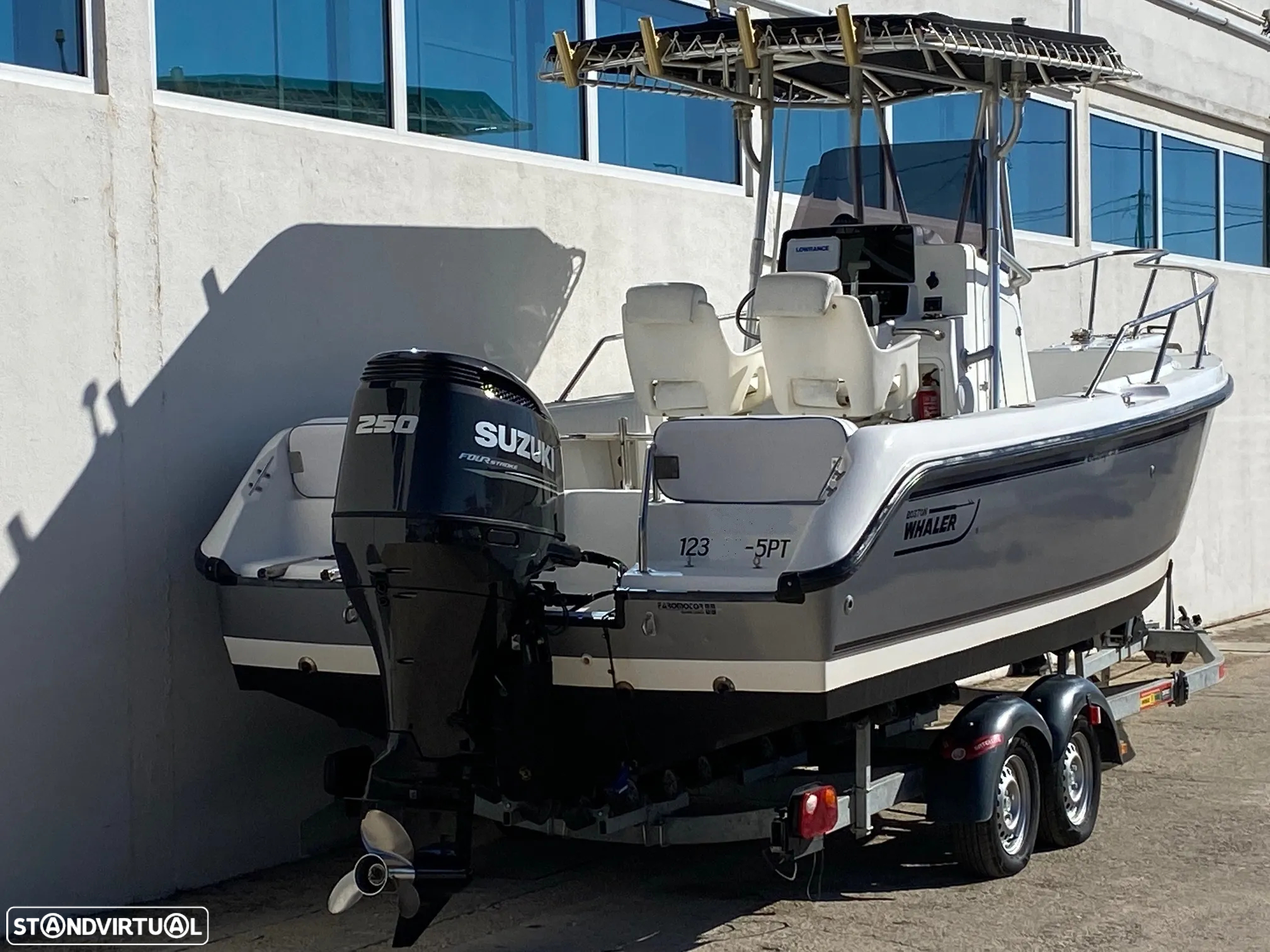 Boston Whaler Outrage 21 - 7