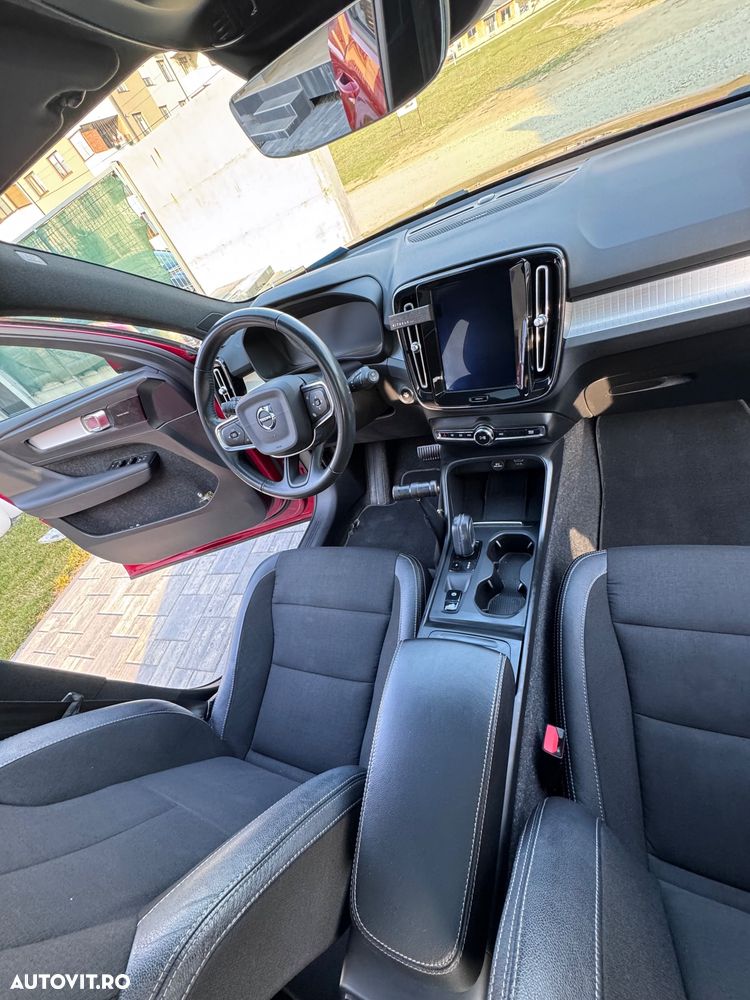 Volvo XC 40 D3 AWD Momentum Pro - 12