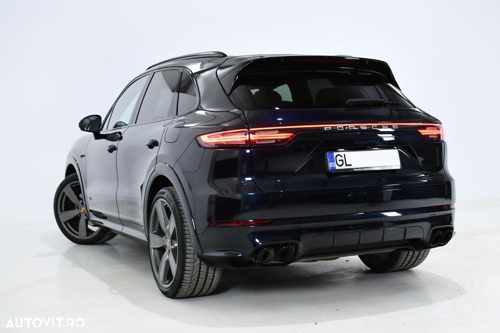 Porsche Cayenne Standard - 9