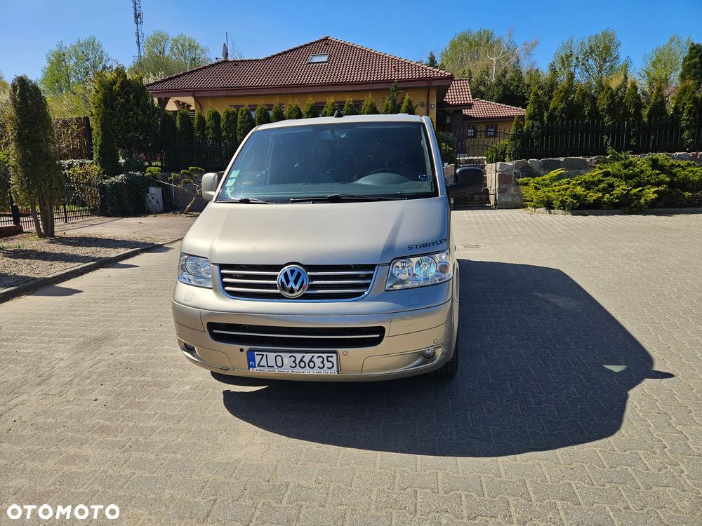 Volkswagen Multivan - 13