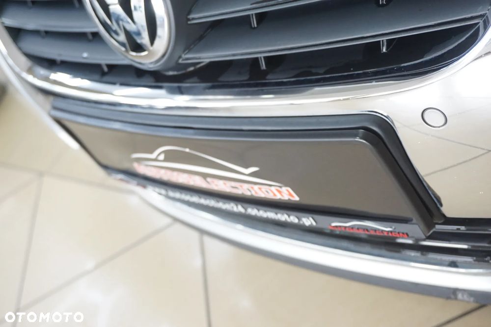 Volkswagen Passat 2.0 TDI Comfortline - 11