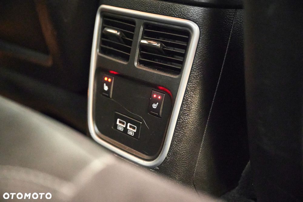 Dodge Charger 5.7 R/T - 27