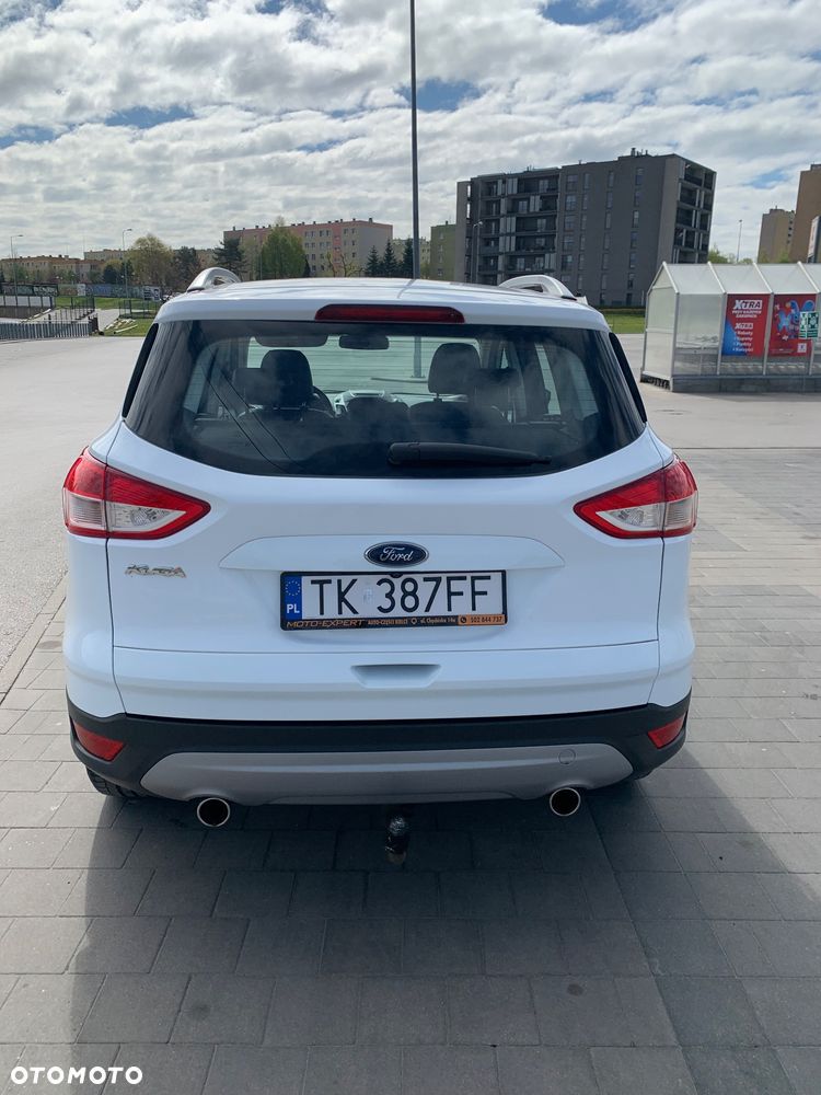 Ford Kuga 2.0 TDCi 2x4 Titanium - 10
