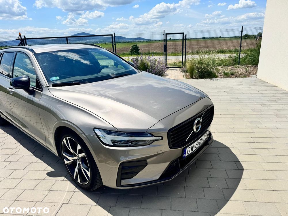 Volvo V60 B3 B R-Design - 2