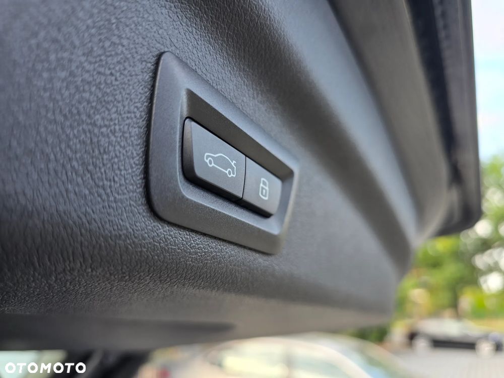 BMW X1 sDrive18i M Sport - 17