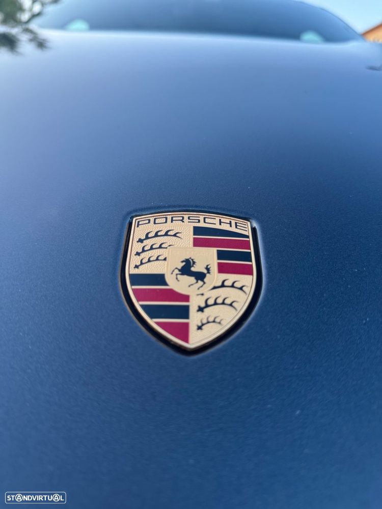 Porsche Taycan Cross Turismo - 18