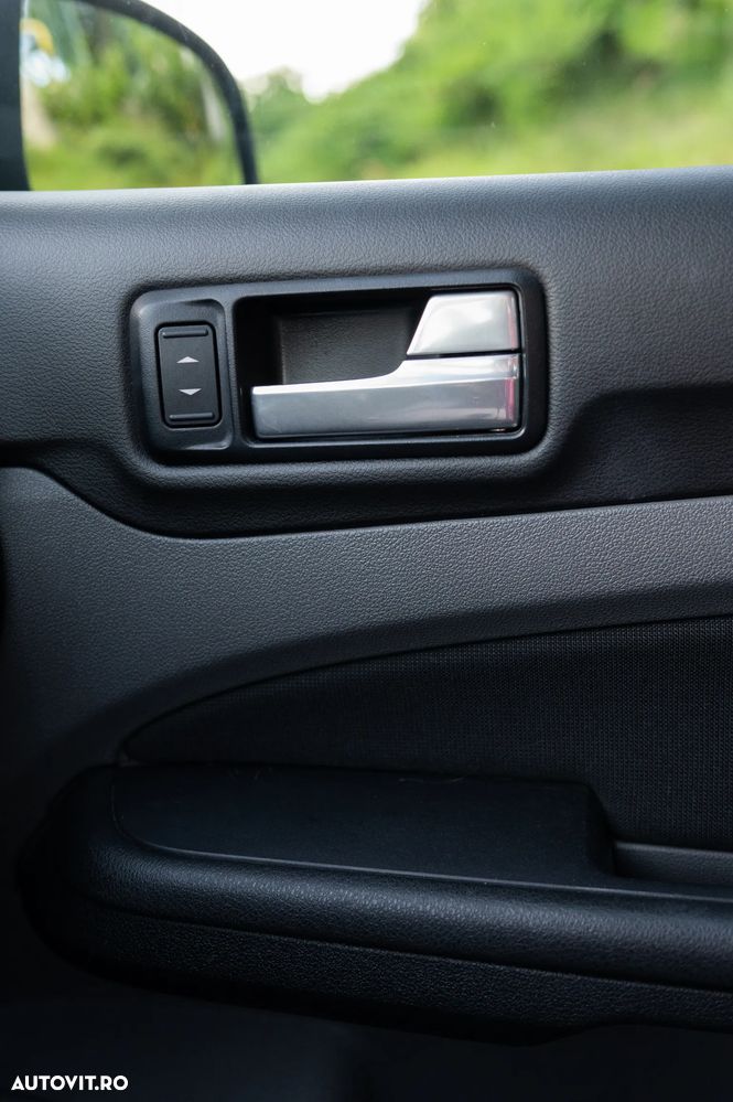 Ford Focus 1.6 16V Trend - 20