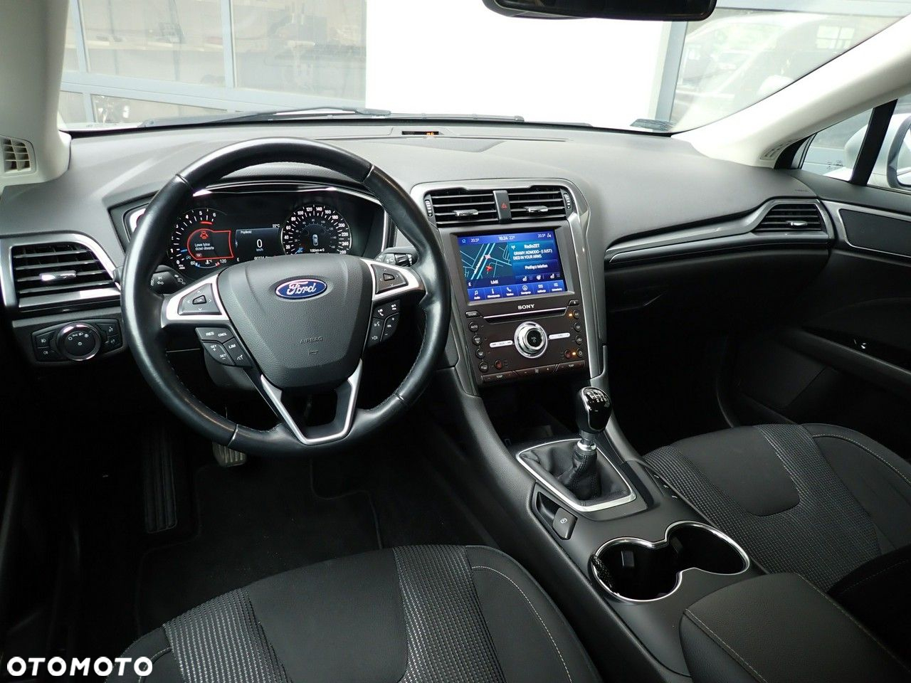 Ford Mondeo - 26