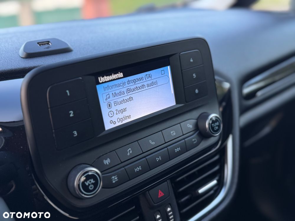 Ford Fiesta 1.1 S&S TREND - 11