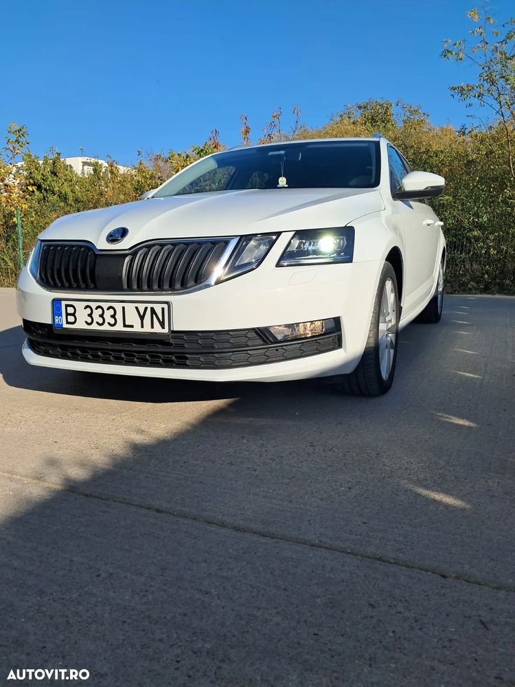Skoda Octavia Combi Diesel 1.6 TDI DSG Ambition - 4
