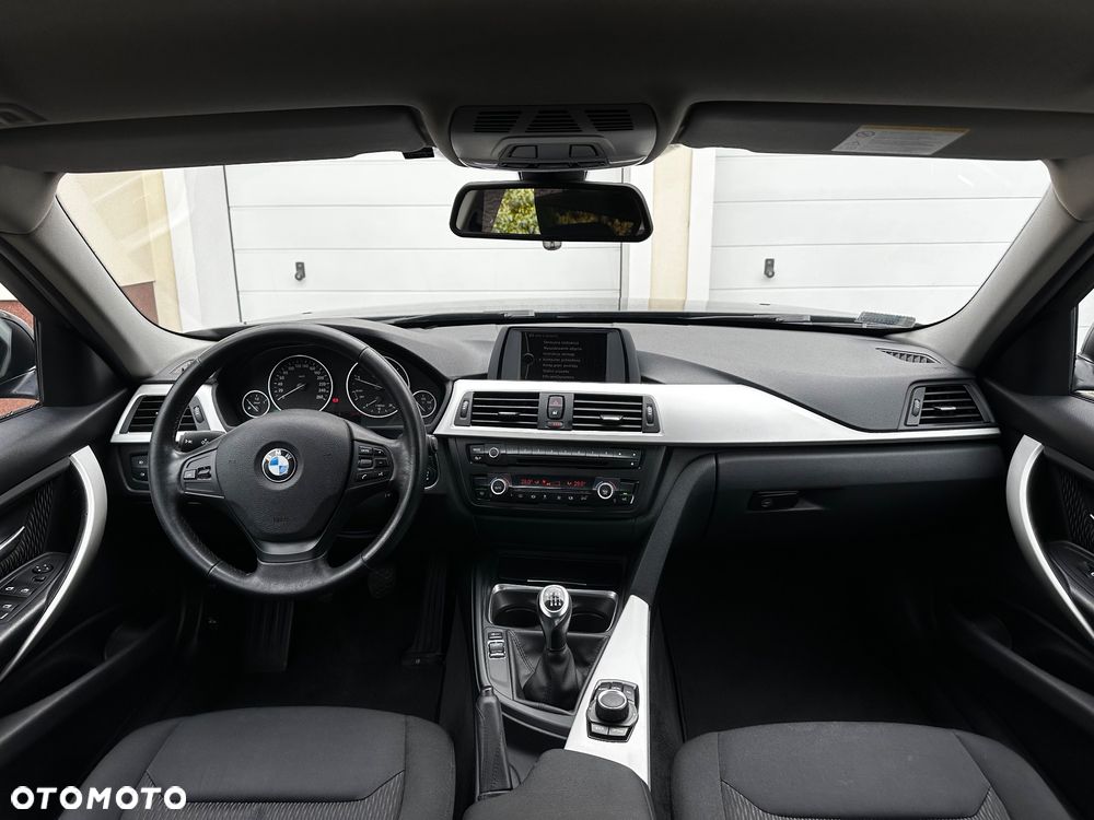 BMW Seria 3 320d - 20