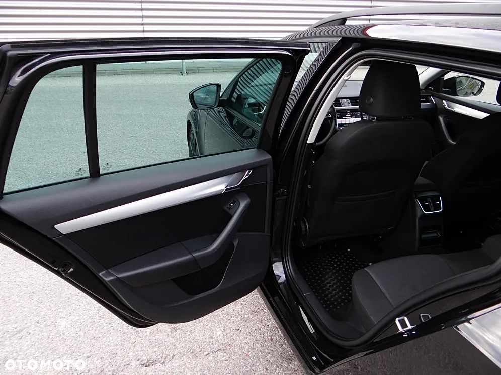 Skoda Octavia 1.8 TSI 4x4 DSG Style - 36