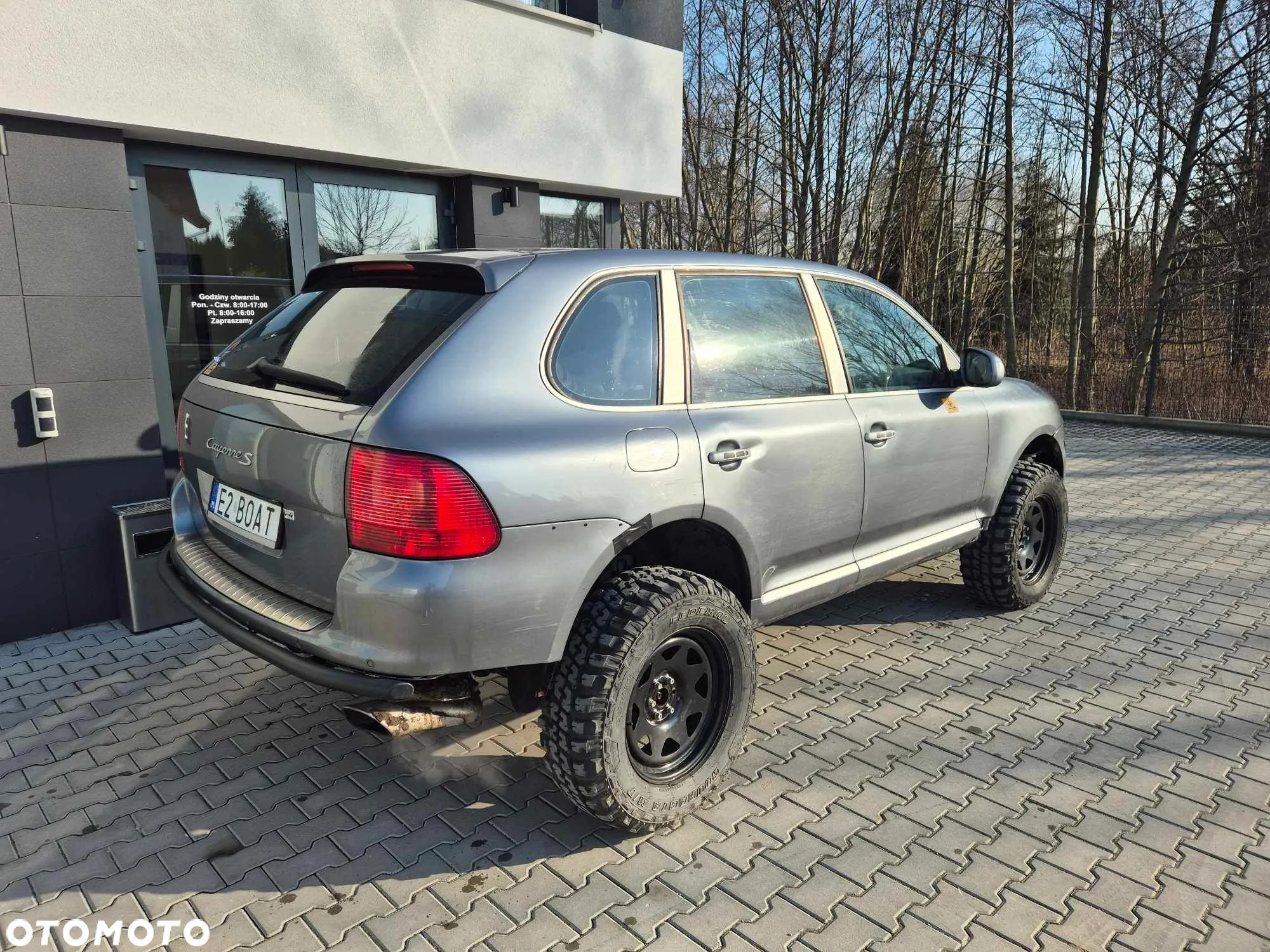 Porsche Cayenne - 4