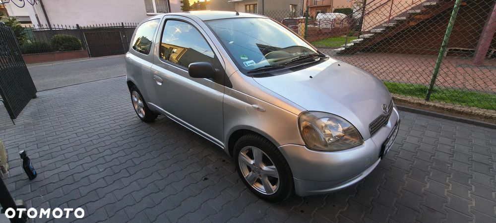 Toyota Yaris 1.3 Luna - 16