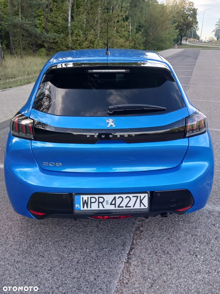Peugeot 208 - 16