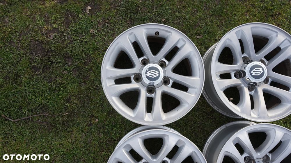 Suzuki Grand Vitara felgi aluminiowe 5x139.7 ET5 7J 16" - 3