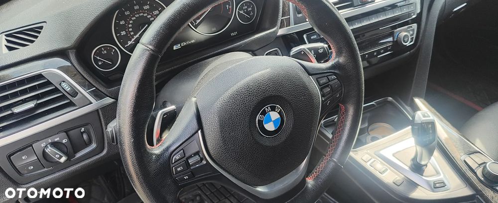 BMW Seria 3 330e iPerformance Sport Line - 8
