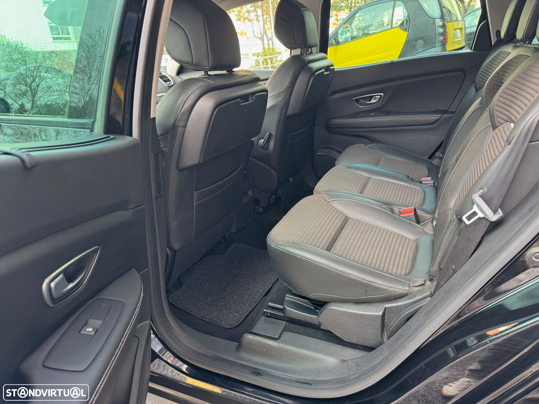 Renault Grand Scénic 1.6 dCi Dynamique S SS - 32