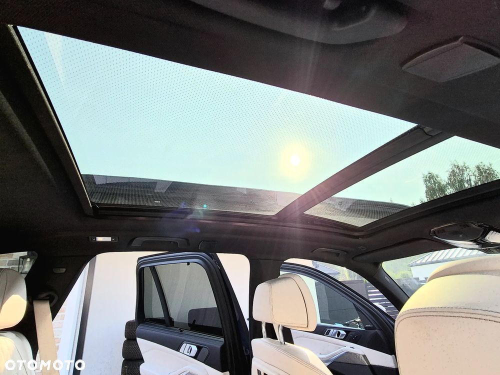 BMW X5 M50i - 31
