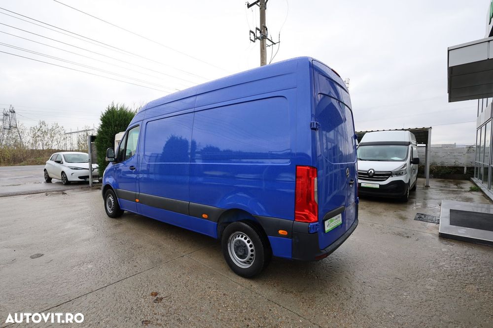 Mercedes-Benz Sprinter L2H2 - 5