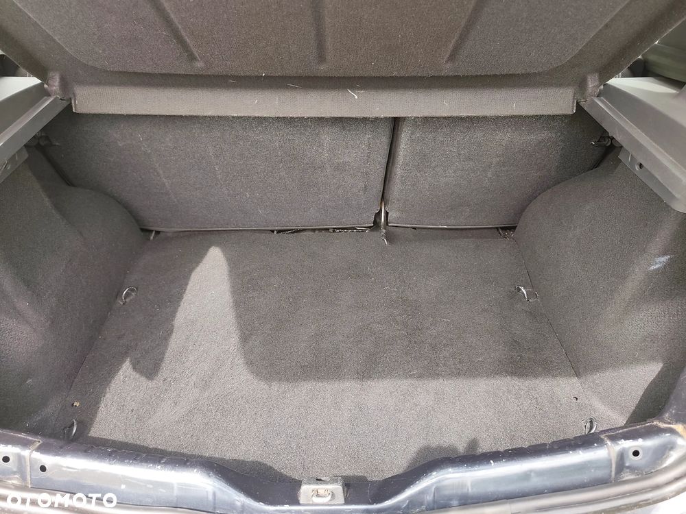 Dacia Sandero 1.4 Laureate - 12